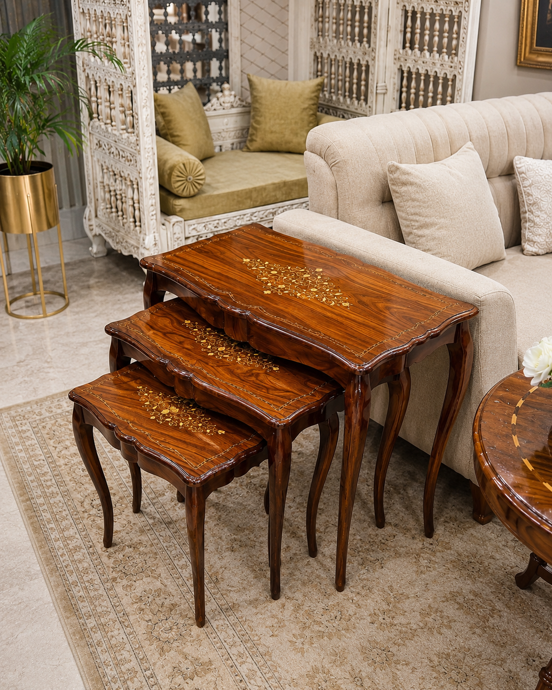 Pure Sheesham wood nesting tables with polished finish
